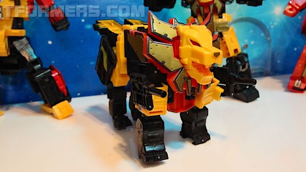 Transformers Predaking 58  (193 of 194)